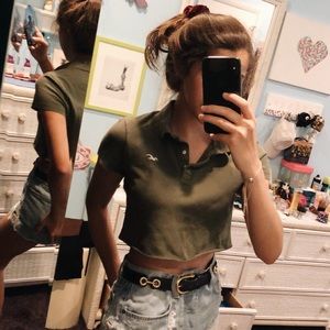 CLEAR OUT🧡 Hollister green cropped polo